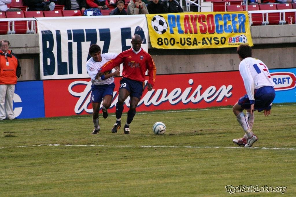 RSLvUniversidadCatolica-06.08.05_047.jpg